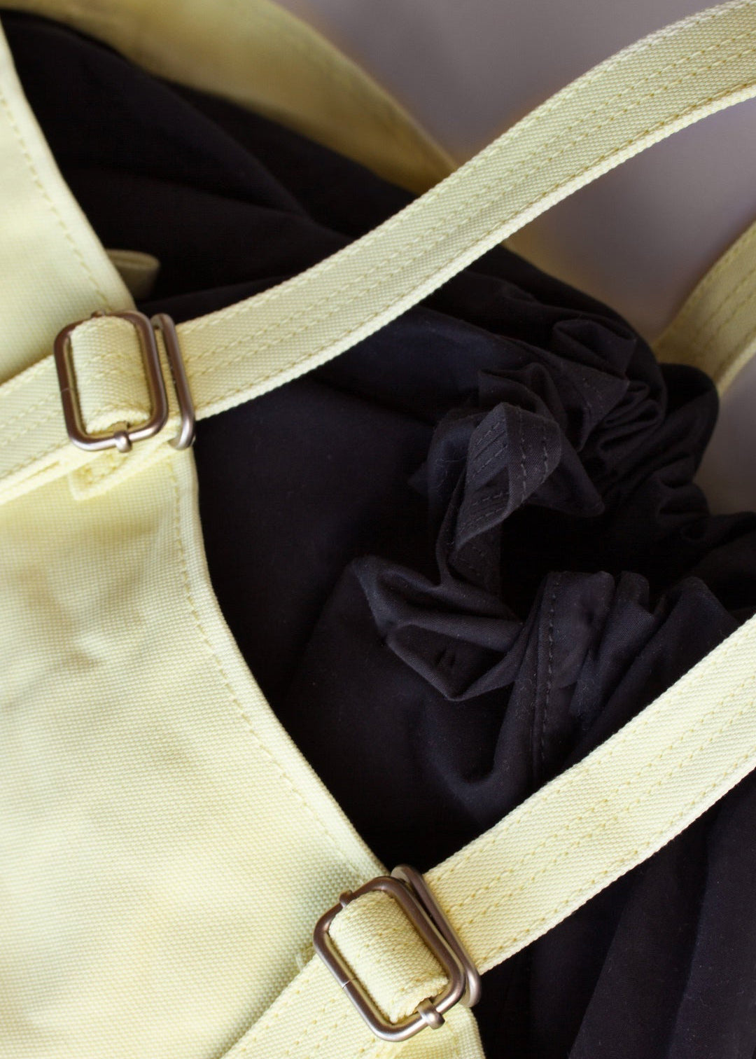 Bananatex Tote Bag Large – Pale Yellow / Raven - QWSTION