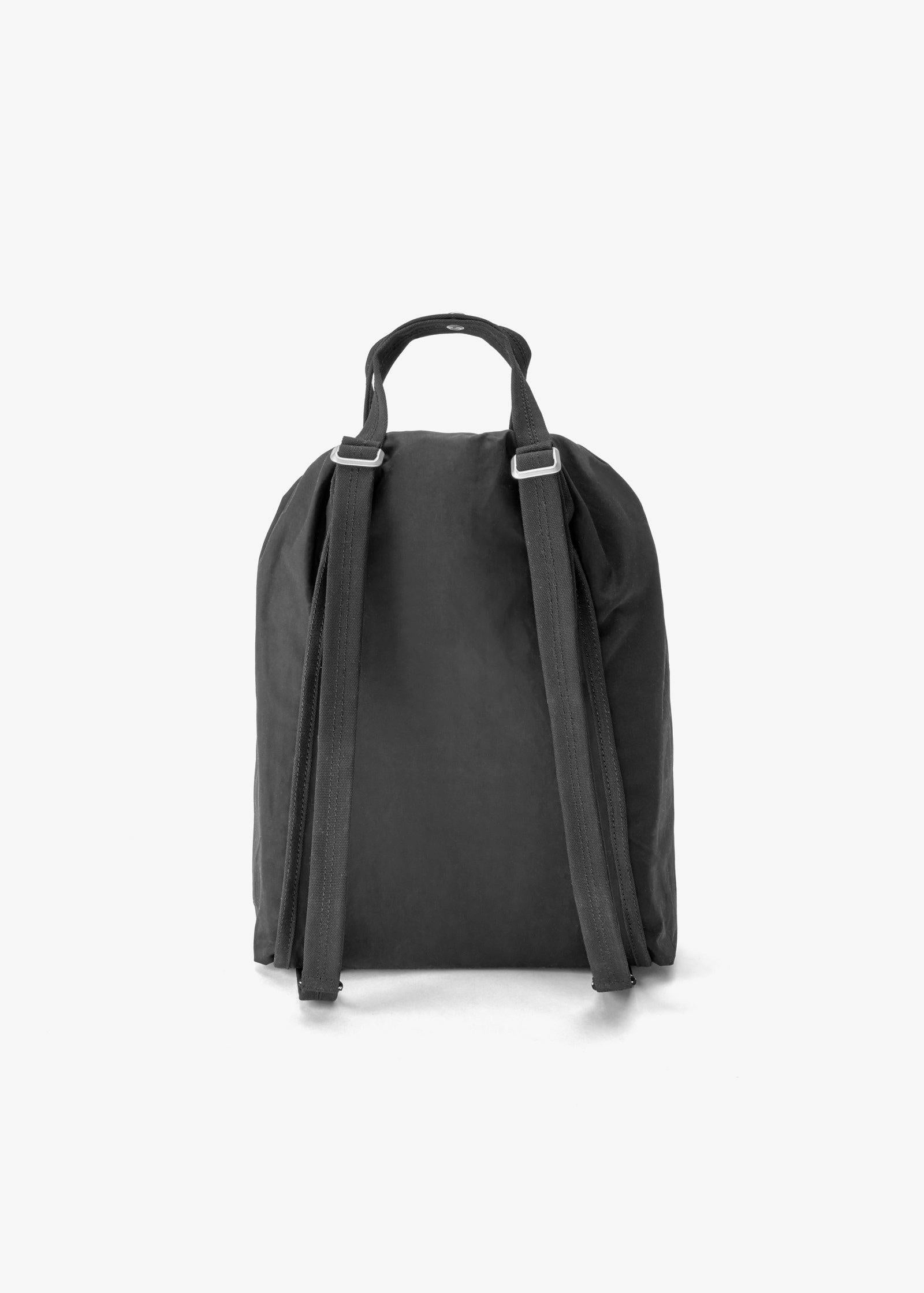 Medium Bucket – Raven - QWSTION