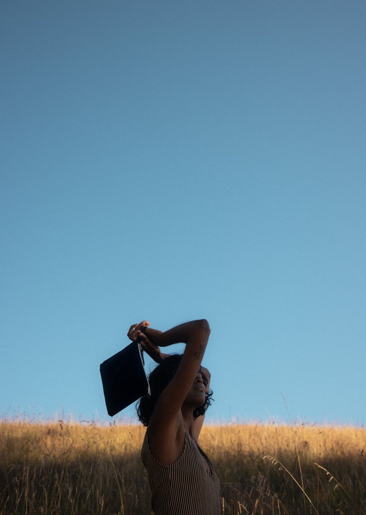 Zip Pouch Medium – Raven - QWSTION