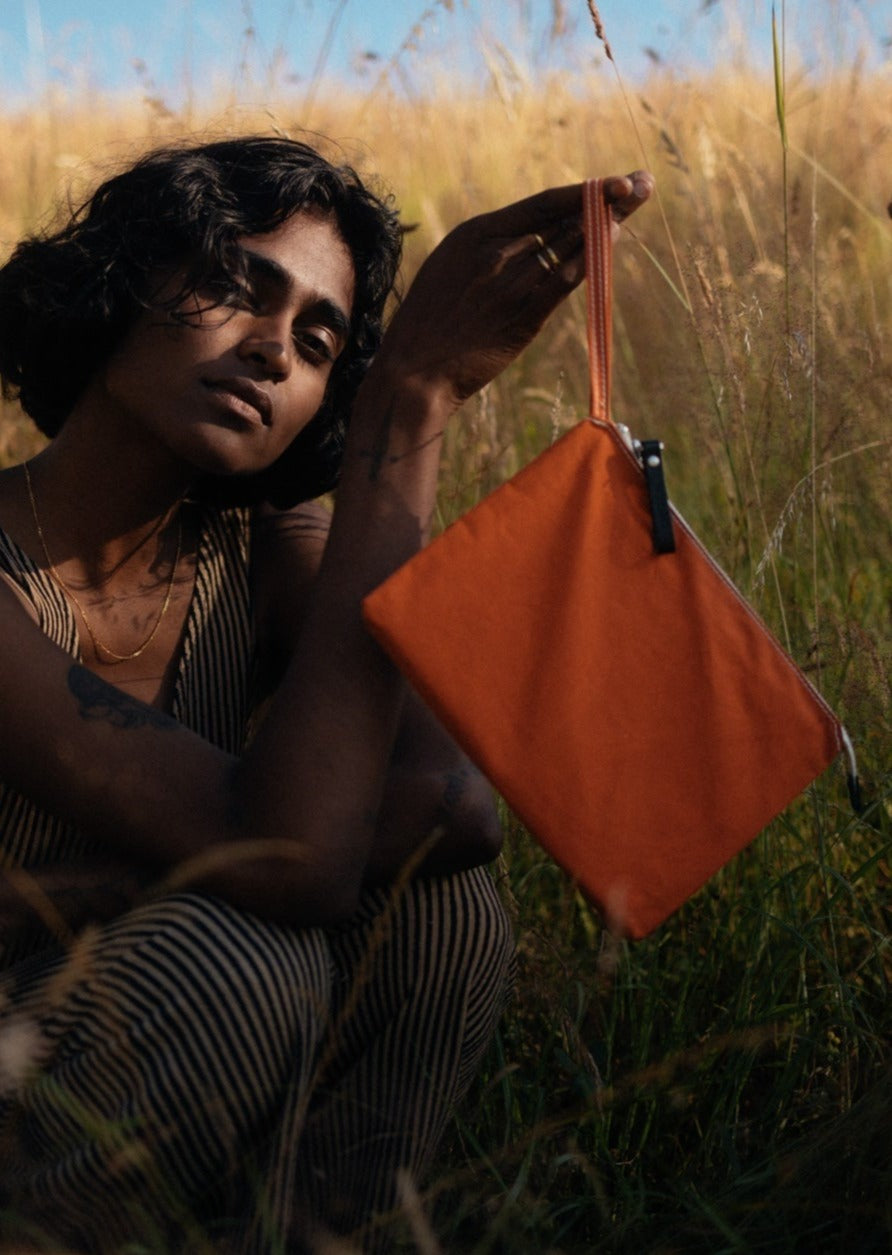 Zip Pouch Medium – Robin - QWSTION