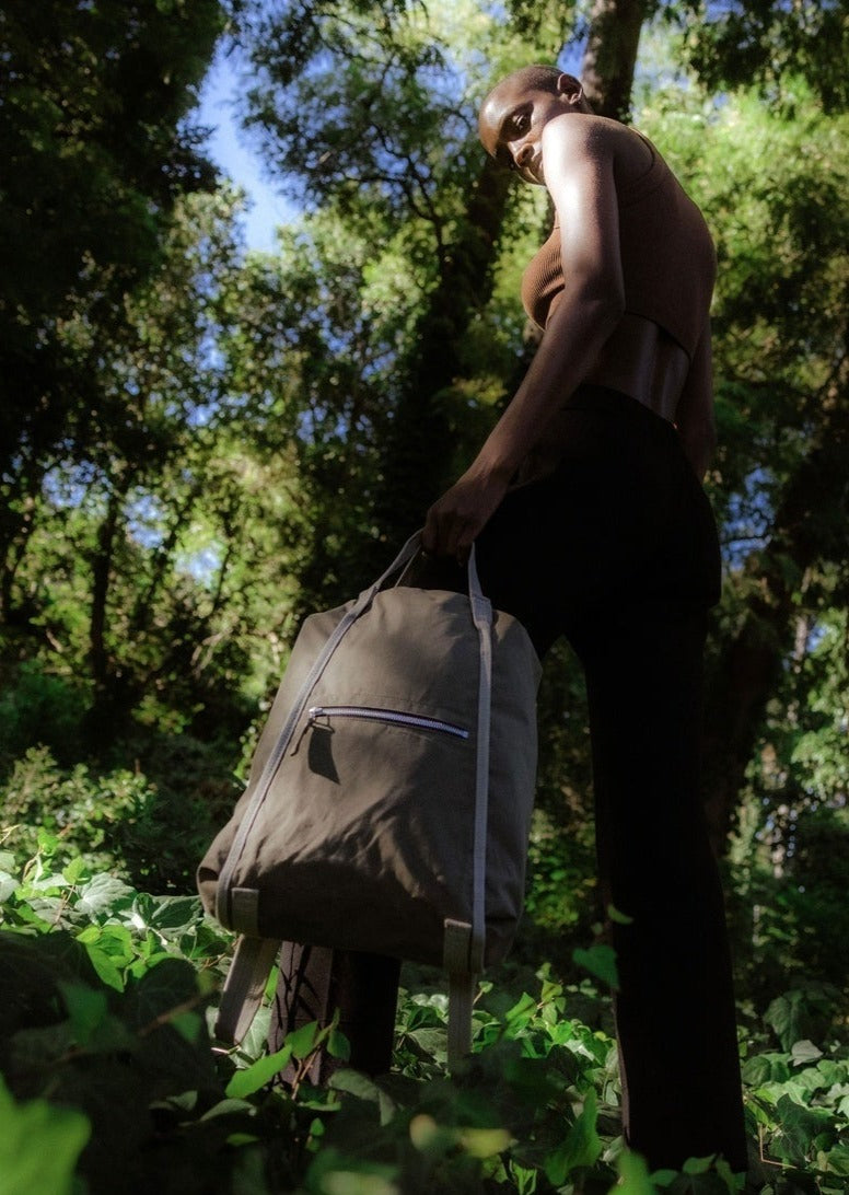 Medium Bucket – Woodpecker - QWSTION