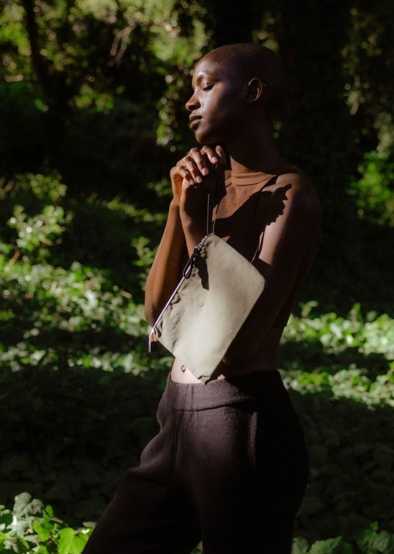 Zip Pouch Medium – Woodpecker - QWSTION