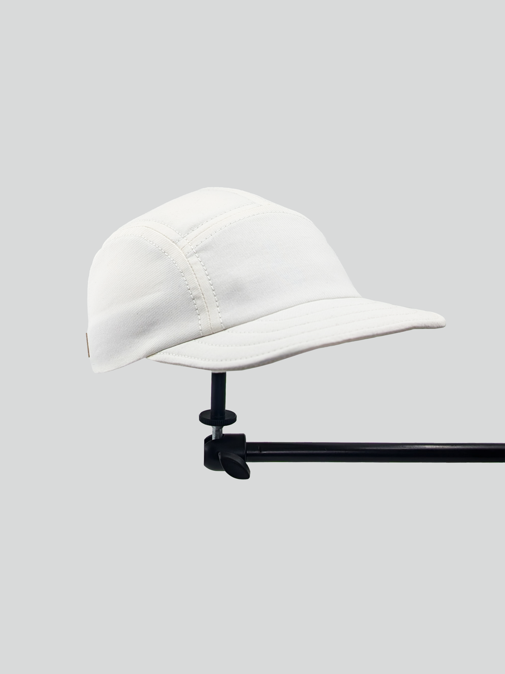 QWSTION + Akla Cap No 09 (UNIQUE PIECE) Lite Natural White S/M - QWSTION